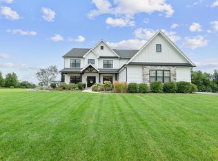 5976 Whitetail Ridge Dr, Yorkville, IL
