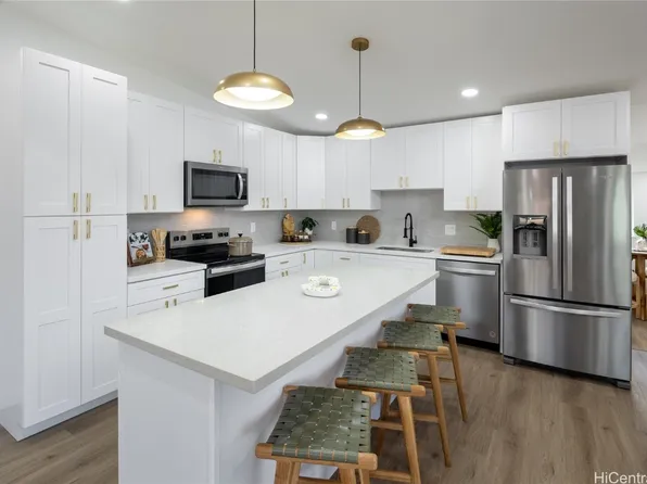 8 Halakahiki Pl, Wahiawa, HI 96786