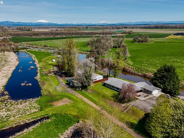 34579 E Columbia Ave, Scappoose, OR 97056