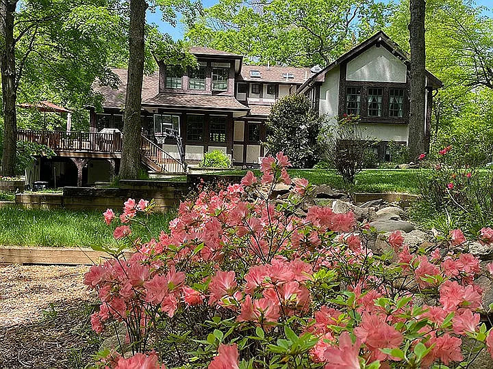 21 Mountainside Dr photo 1