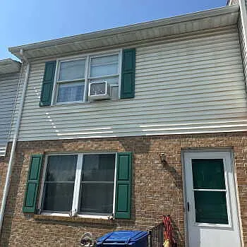 242 E 6th St — Photo 1