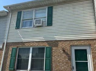 242 E 6th St, Front Royal, VA 22630