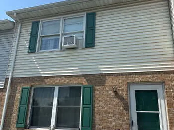 242 E 6th St, Front Royal, VA 22630
