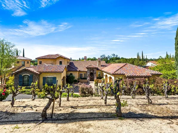 9627 Clos Du Lac Cir, Loomis, CA 95650