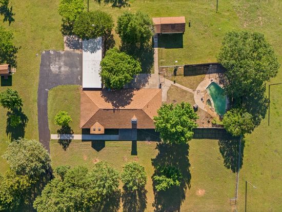 425 County Road 414, Cleburne, TX 76031