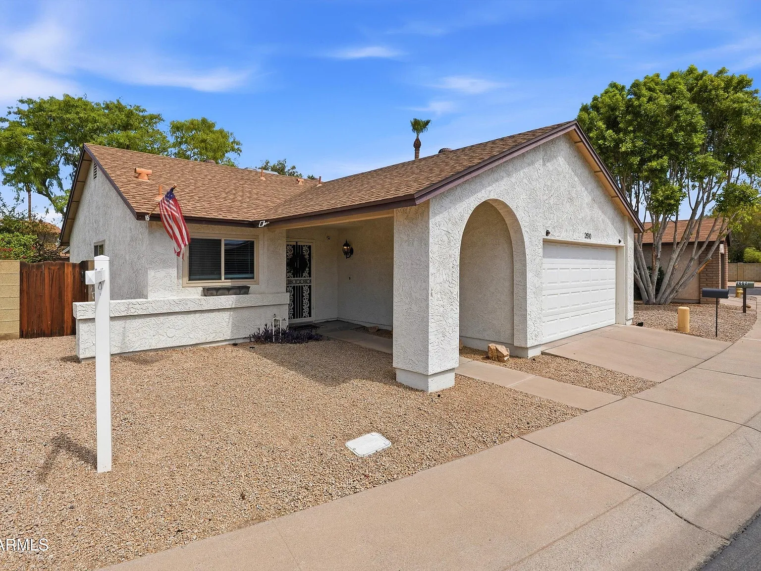 2 bed, 2.0 bath, 1059 sqft, $2,000 — Photo 3