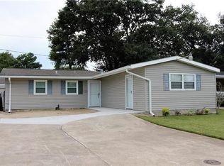 4012 Page Dr, Metairie, LA 70003
