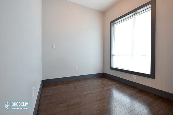 Rented by null | media 44