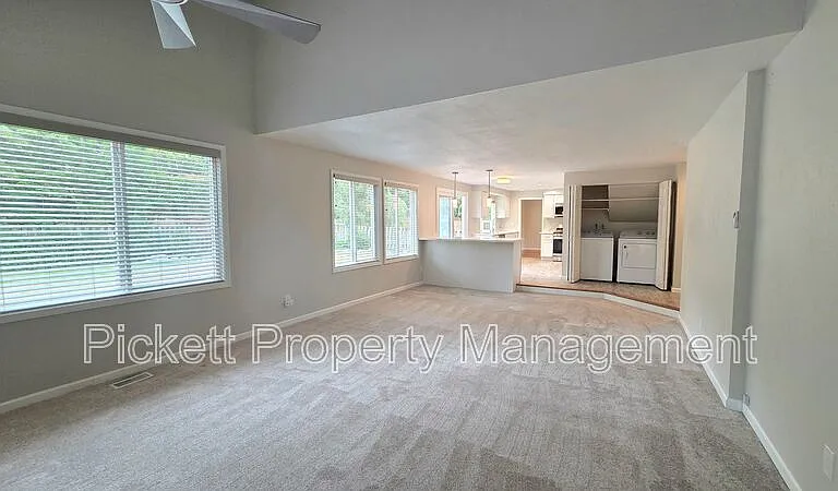8067 Daniel Pl NW — Photo 20