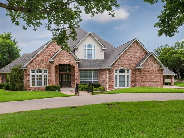 1917 Woodland Hills Ln, Weatherford, TX 76087