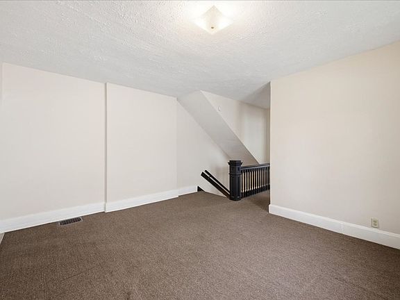 4th image of 5334 E Washington St #3