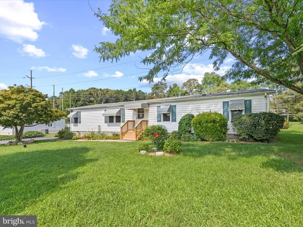 28 Circle Dr E, Milton, DE 19968