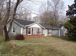 2012 Twin Pines Dr, Kernersville, NC 27284