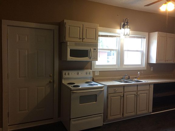 5th image of 312 N Main St #B