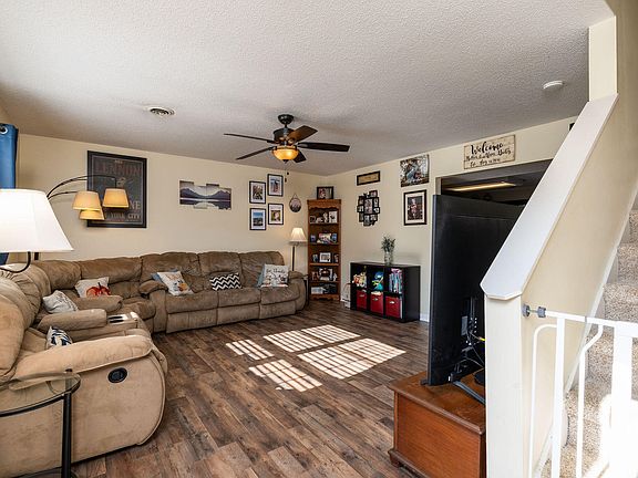 5th image of 19 Lexington Ct Unit 19