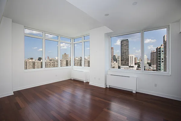 Rented by BLU Real Estate | media 2