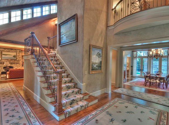 3rd image of 2920 Sea Island Dr