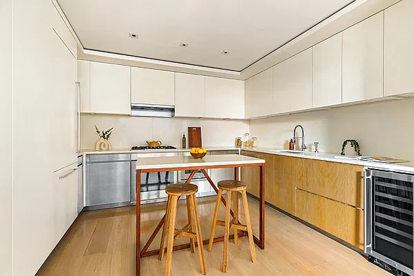 Kitchen, photo 1