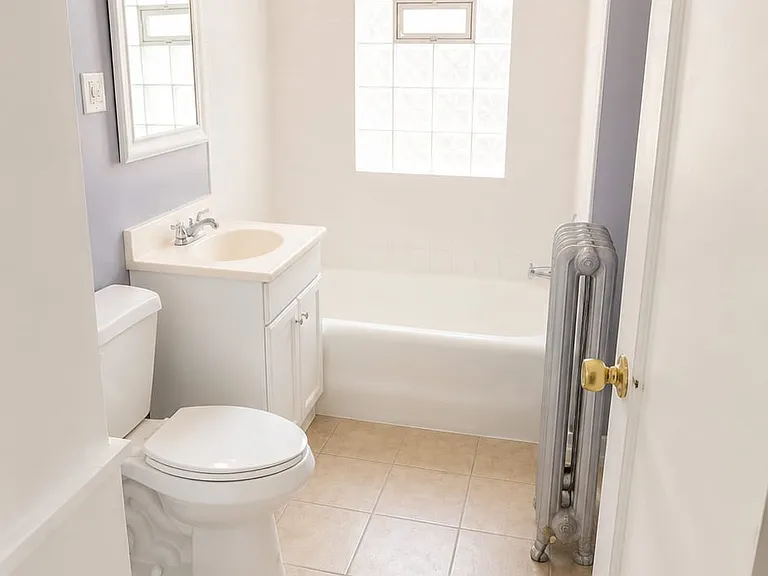 8120 S Drexel Ave #2W — Photo 3