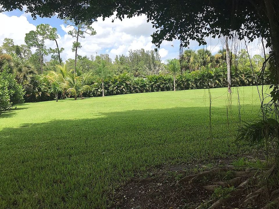 Landscaped fenced in 