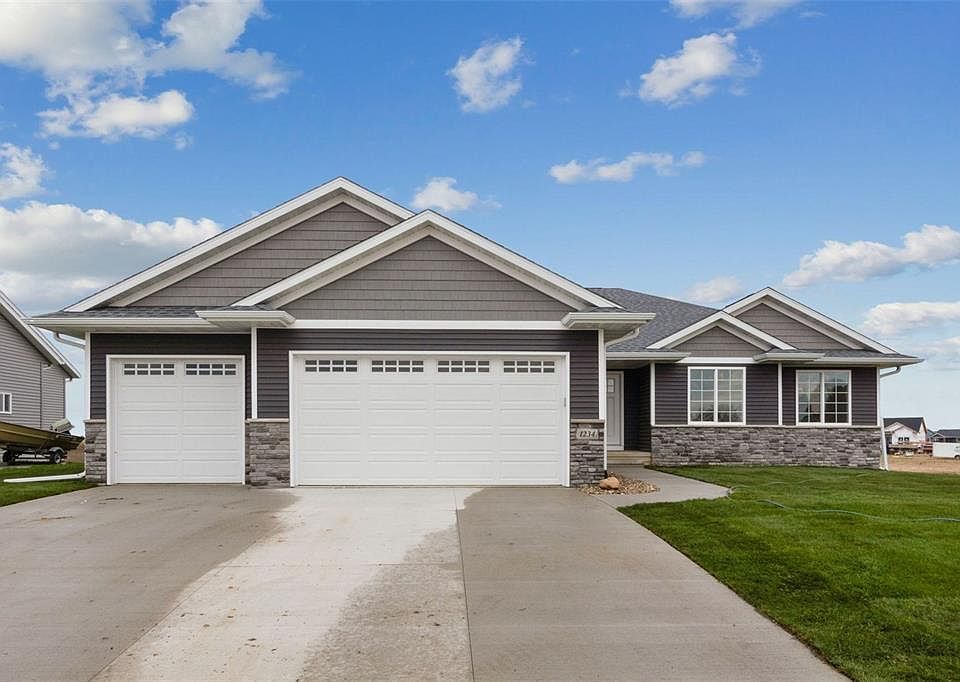 295 W Williams Dr, Marion, IA 52302 Zillow