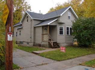 1407 N Main St, Oshkosh, WI 54901