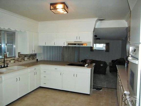 3rd image of 60 Cornell Cir