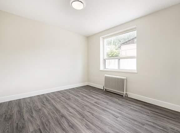 5th image of 2893 Saint Clair Ave E #5