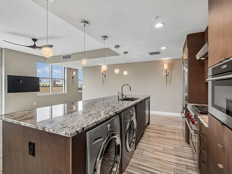 1120 E Kennedy Blvd #1030 — Photo 8