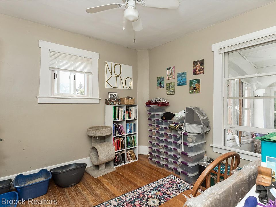 401 Pingree Blvd, photo 12