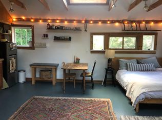 95 Haydenville Rd W, Haydenville, MA 01039