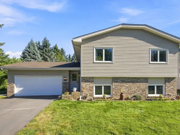 1530 Lois Dr, Shoreview, MN 55126