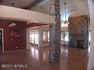 3rd image of 1930 E Vinedo Ln