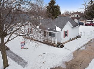 326 S Huron St, De Pere, WI 54115