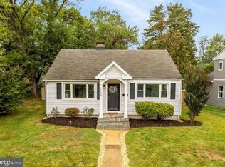 6728 Barrett Rd, Falls Church, VA 22042