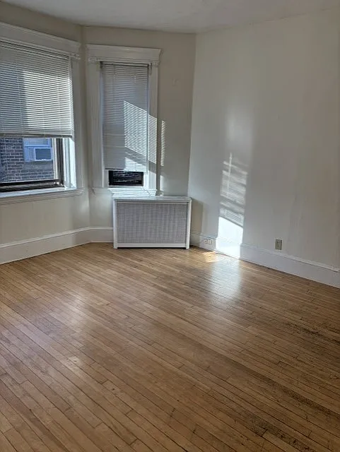 233 Harvard Ave #9