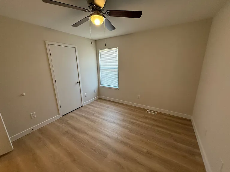 1512-1514 Citadel Dr — Photo 20