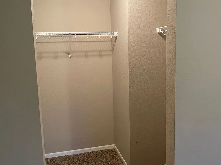Aspen Trail Apartments — Photo 182