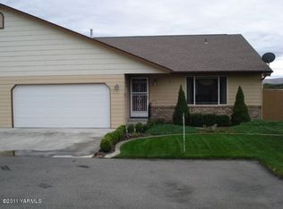212 S 94th Ave, Yakima, WA