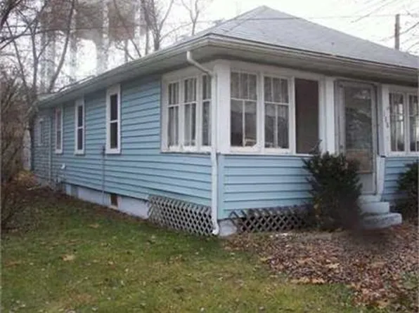 138 S Oakland Ave, Mishawaka, IN 46544