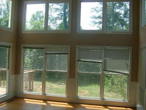 5th image of 2731 Whitecrest Cir SE