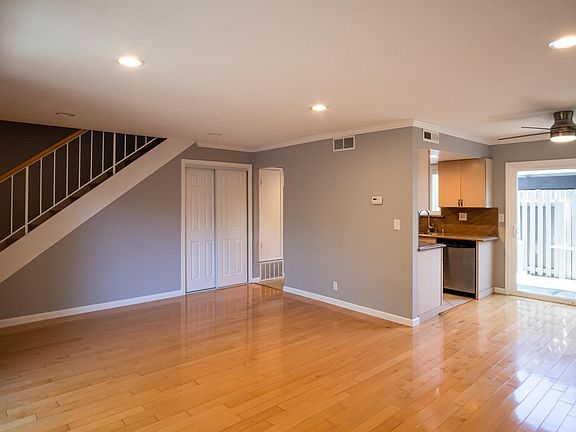 2nd image of 21092 Red Fir Ct