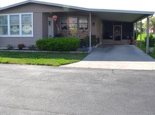 7035 Siesta St, Zephyrhills, FL 33541