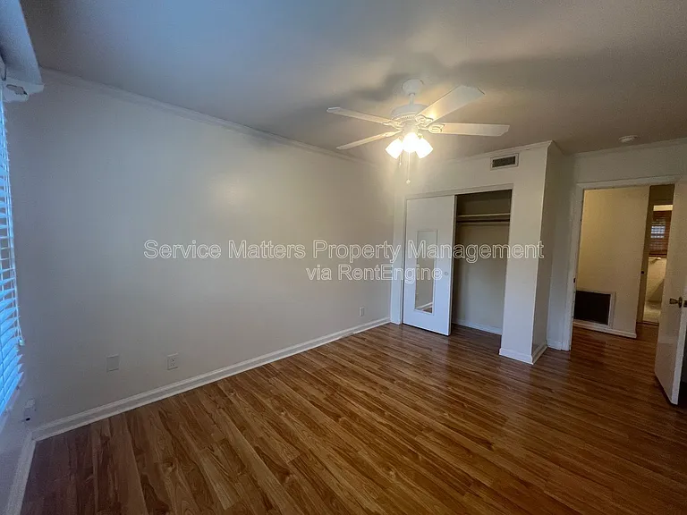 1401 E 34th St — Photo 33