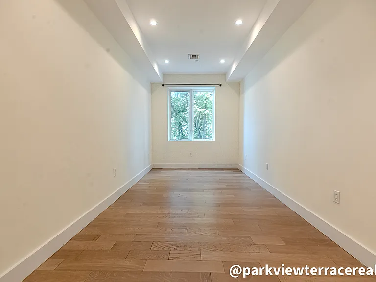 1257 Rogers Ave #4A — Photo 10