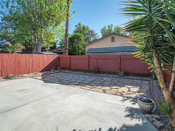 2nd image of 5921 Cantaloupe Ave