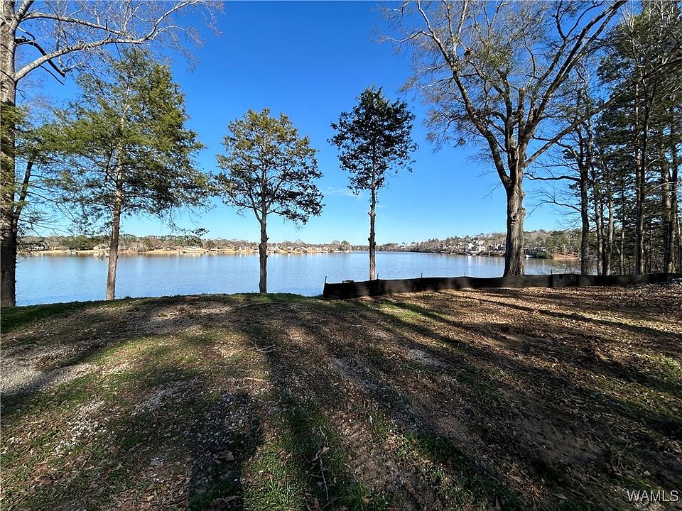 2nd image of 15075 Marina Dr
