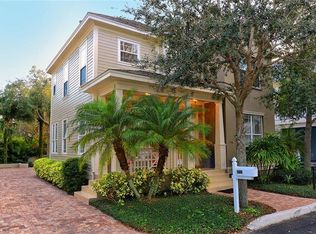1726 Stapleton St, Sarasota, FL 34239