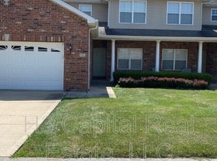 601 Titan Dr, O'Fallon, IL 62269