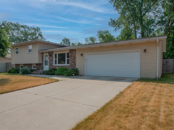 6427 Valleyview Ave, Portage, IN 46368